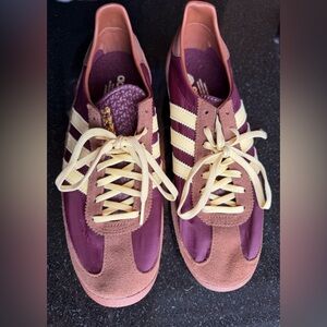 adidas Burgundy & Brown Retro Trainer with Yellow Stripes